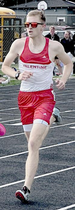 Grant Springer ran a personal best in the 1600 Meter Run with 4:45.