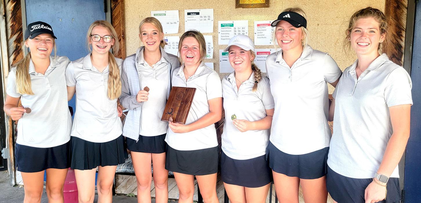 Pictured are from L to R: Joni Cox, Sam Sprenger, Rylee Wackler, Jojo Jordan, Tierney Miller, Grace Murphy, and Marybelle Ward.