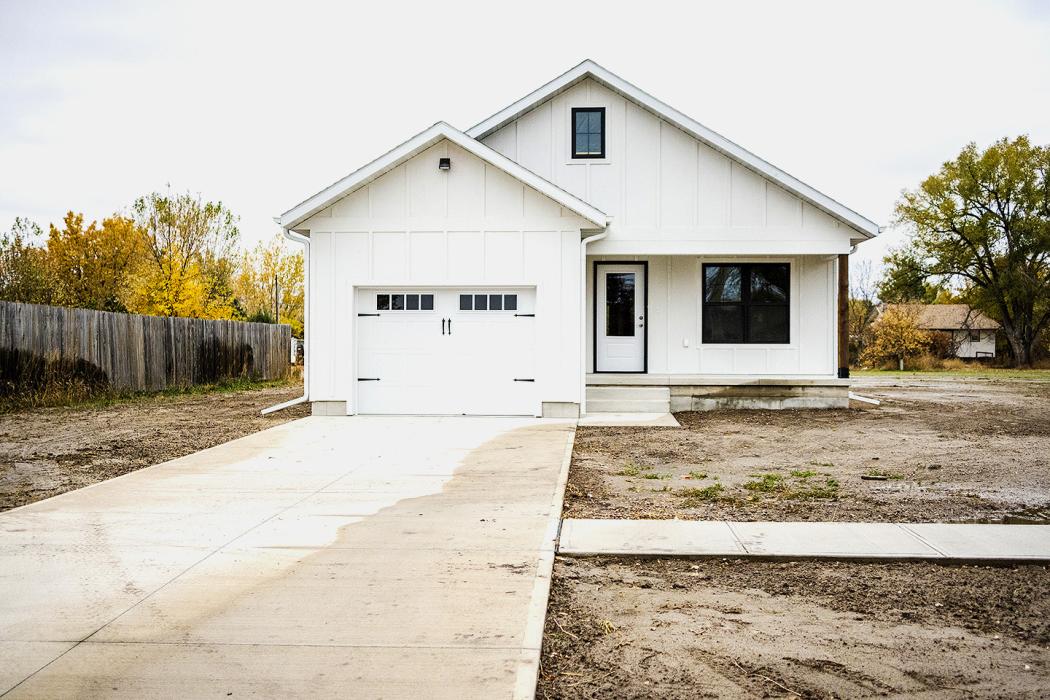 Located on North Edna Street, this is one of two newly built homes that are available for the right family. Put it on your Christmas gift list from Santa! Photos by Laura Vroman