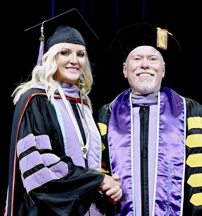 Dr. Kelly Anderson received a Fellowship of Distinction with AGD.