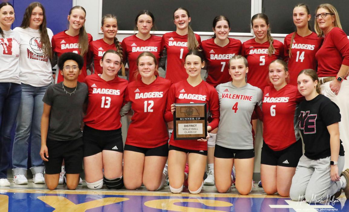 Lady Badger team Runner up District Champs!!! Pictured are back row L to R: Jaime Eggert, Sarah Shelbourn, Tylee Tinant, Leah Larabee, Devahney Belville, Paige Sprenger, Ashlyn Hutchinson, Annalena Nelson, Mia Sherbyn, Coach Julie Poarth. Front row, L to R: Jacob Nickish, Camilla Brown, Alex Monroe, Clarrah Beebout, Danika Janssen, Tygh Miller, and Payton Dourtey. Congratulations team! Photo by Nina Maria Nelson