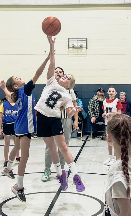 Maggie Arnold gets the tip for the 4th Grade Girls Team who went 1-1 on the day.