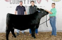 The Champion Market Heifer was owned by Shyanne Dawson and sold for a $1,900 premium to Security First Bank. Photos by Joslyn Nollette