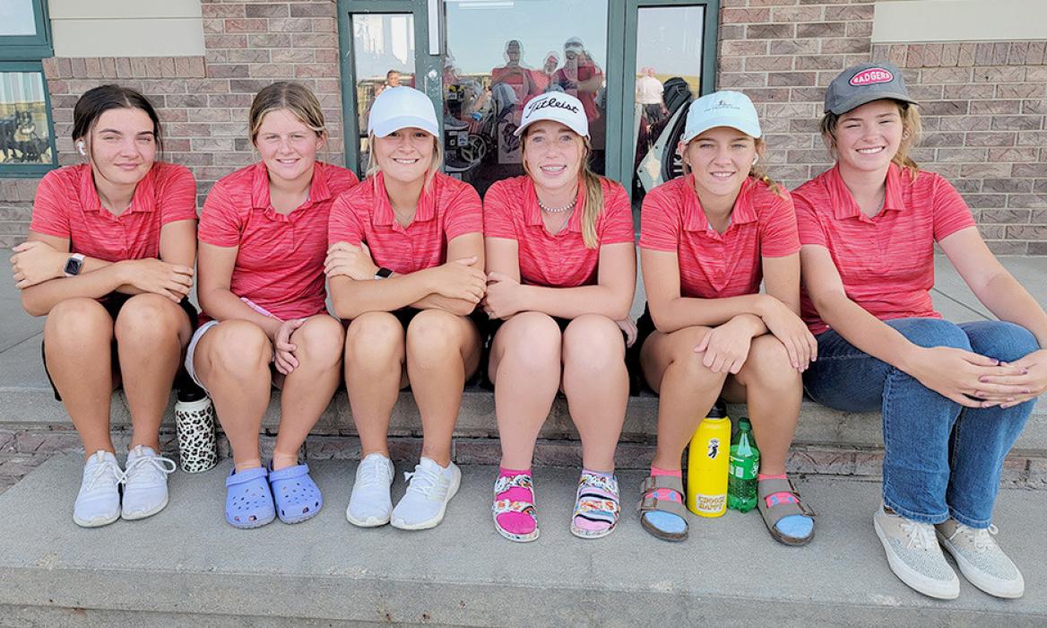 Pictured from L to R: Mekallyn Bancroft, Jojo Jordan, Jaycie Cox, Kaylee Hanson, Kaetryn Bancroft, and Marybelle Ward.