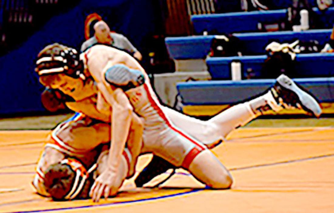 Robinson LaDeaux wrestled at 120 and scored 10 team points.