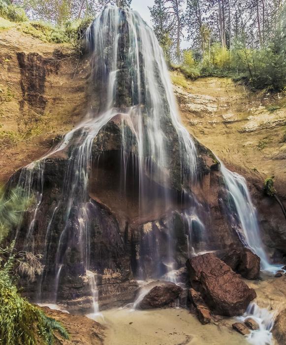 Smith Falls State Park along with Cedar Bay Campground at Merritt Reservoir will be closed September 6, 2022 through May 2023. Photo by Laura Vroman