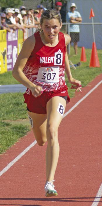 Maeli Patterson finishes in 6th place in the 200m with a 25.99 seconds.