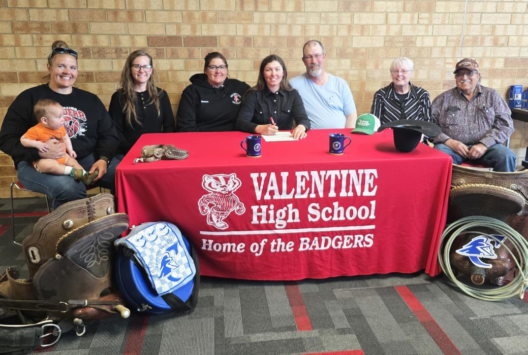 Rylie Sexson signs to Colby College for rodeo