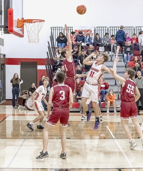 Surrounded by Swedes, Lex Larsen #11 goes for the shot!