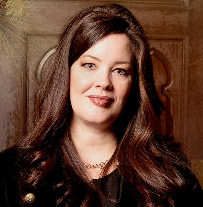 Plan to attend VAAC December 8, performance by Amanda Ellison who will sing a mix of loved Christmas songs and carols.