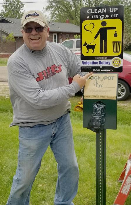 Steve Isom, owner of the Isom Agency, helped install and sponsor a pet station - one of eight located in varying locations around Valentine.