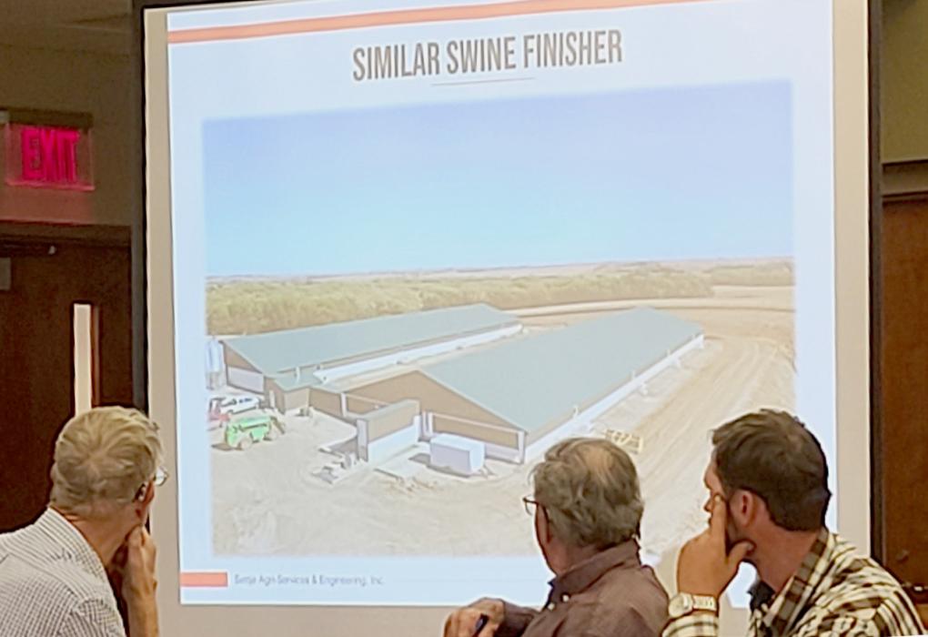 Dean Settje gave a presentation to the Cherry County Planning Commission on TK Angus’ swine finishing proposal. This is a slide shown of a similar finisher barn. The one that has been proposed are two 100’ x 200’ barns with an office in the middle. Photo by Laura Vroman