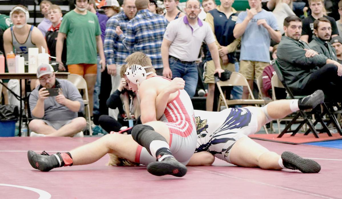 Clayton Elliot #182 earned third place.