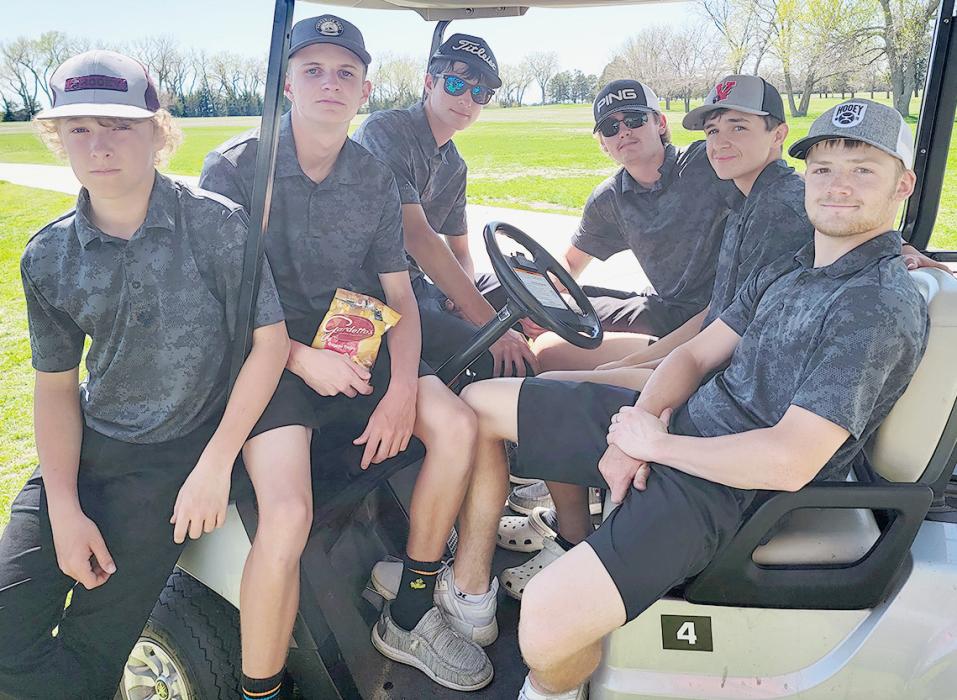 Pictured are Garrett Cumbow, Cooper Jordan, Reeves Witte, Jackson Ravenscroft, Caden Stankoski, and Logan Muirhead.