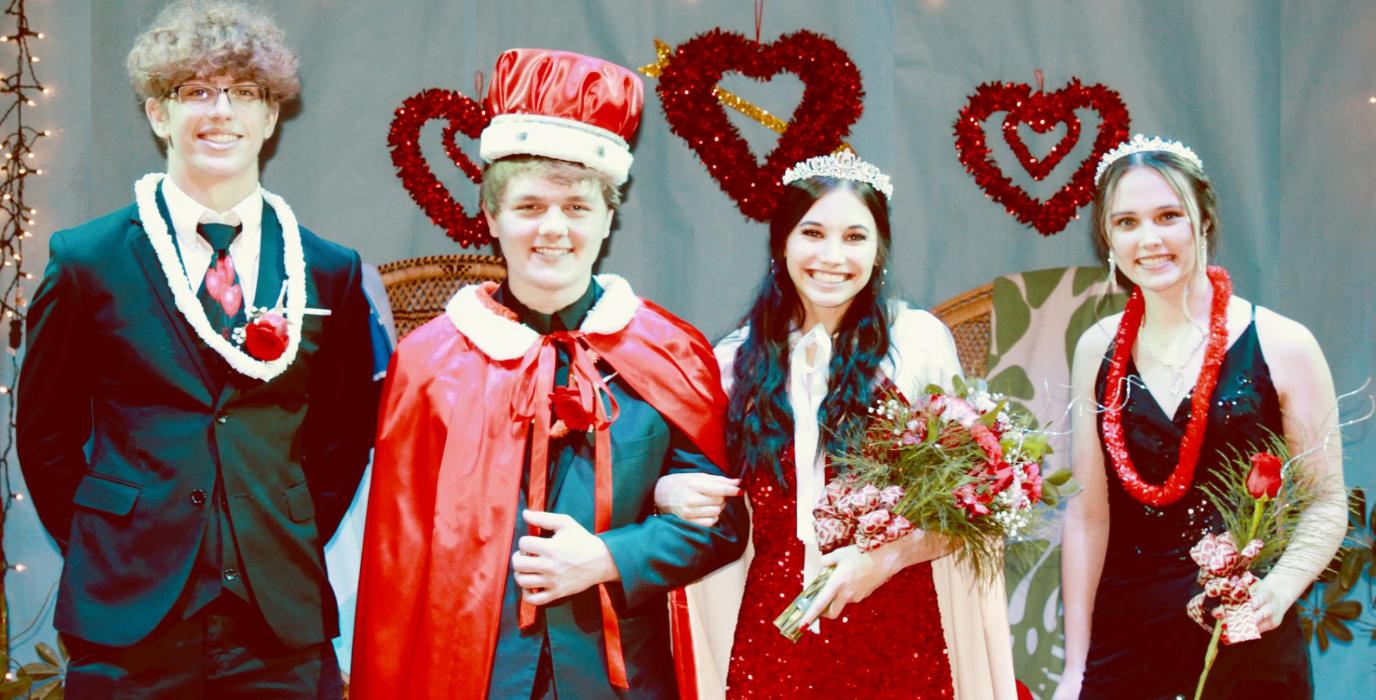 The Royal Court was crowned: Prince Cody Miller, King Holden Mundorf, Queen Grace Kelber, Princess Nicole Williams.