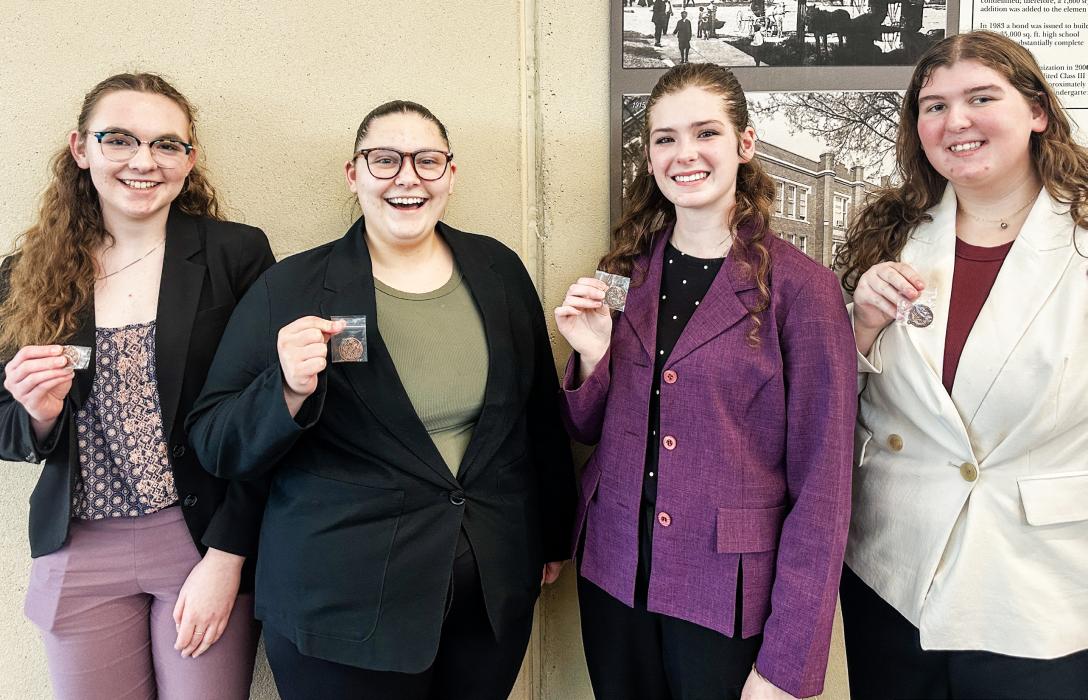 LaDeaux and Garwood qualify for NSAA State Speech!