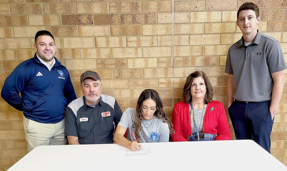 Pictured are from L to R: Coach Jake Hamilton, Norm Blume, Ariana Blume, Robbi Blume, and Coach Marcus Nelson.