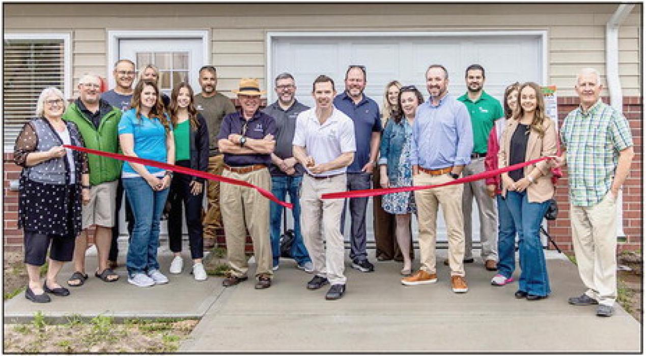 Sandhills Townhomes holds Ribbon Cutting