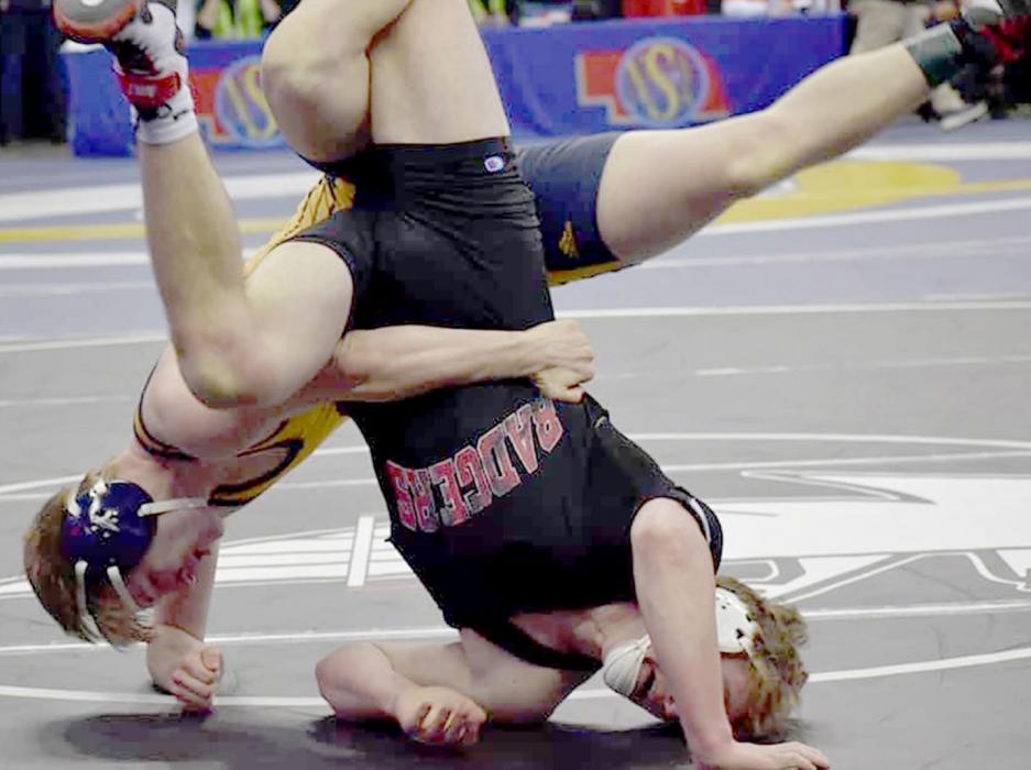 At 160#, Tobin Olson placed fifth. Photos by DeanNa Fowler