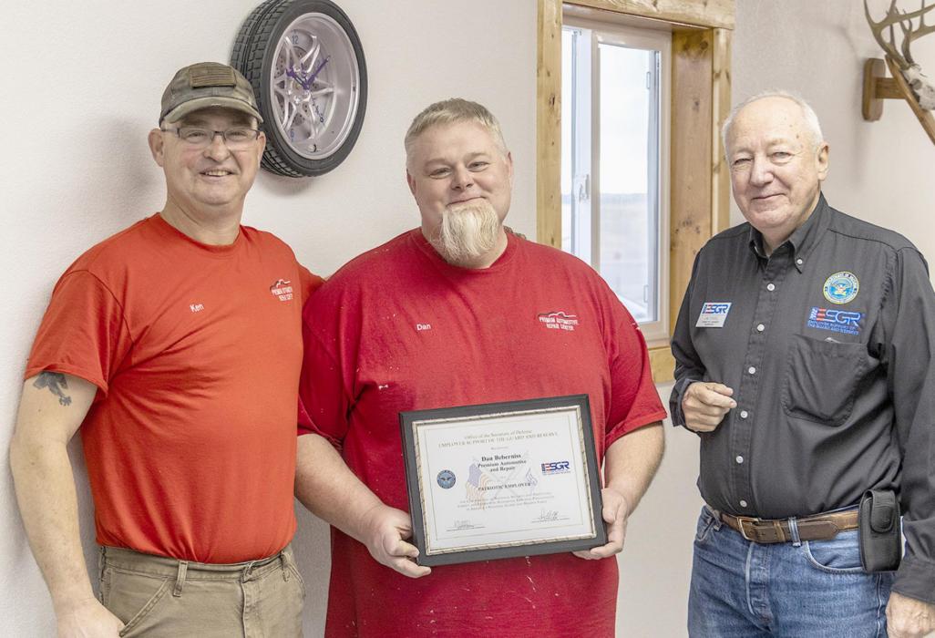 Ken Starr applied for the Patriotic Employer for Dan Beberniss. Presenting the award was ESGR Jim Engel. Photo by Laura Vroman
