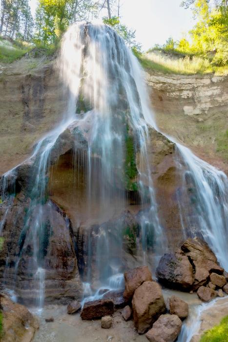 Smith Fall is the tallest waterfall in the state of Nebraska, and has a new walkway for everyone to enjoy! More photos on page 11. Photo by Laura Vroman