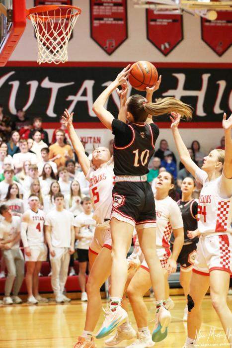 Senior Maeli Paterson #10 lay up at Yutan.