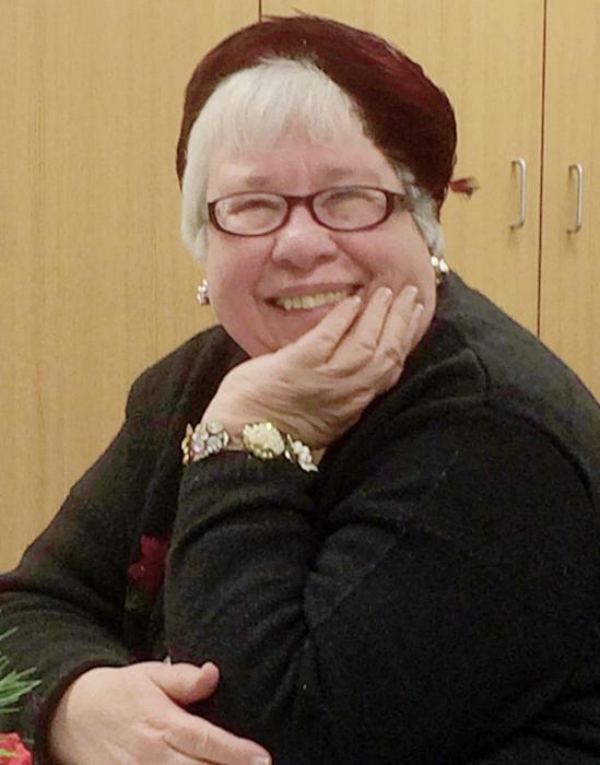 Jan Knispel awarded the 2022 Carol McDaniel Teacher of the Year award from the Nebraska Writing Project.