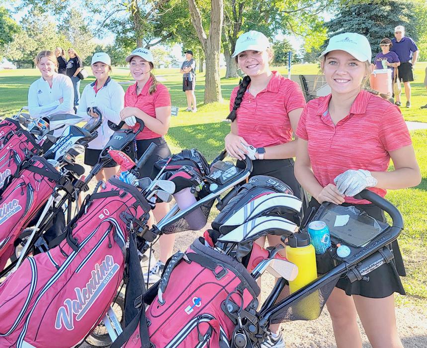 Pictured are from L to R: Jojo Jordan, Jaycie Cox, Kaylee Hanson, Mekallyn Bancroft, and Kaetryn Bancroft.