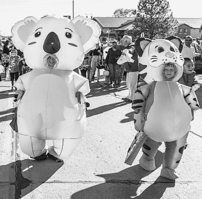 This koala comes from the land down under, and brought with it a giant, puffy kitty! See, the kiddy parade does get bigger each year!