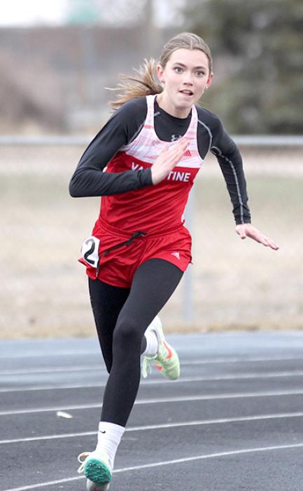 Maeli Patterson in the 200 Meter Dash.