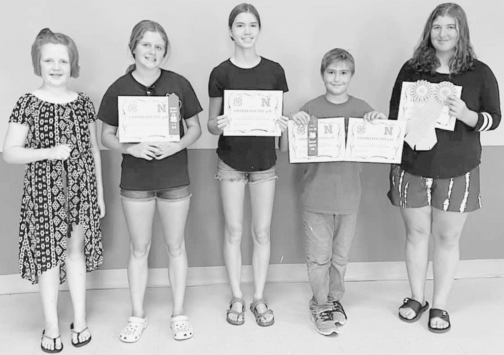 Pictured are from L to R: Brooke Brashears, Jocelyn Jordan, Kate Cox, Will Cox, and Jenalee Garwood.