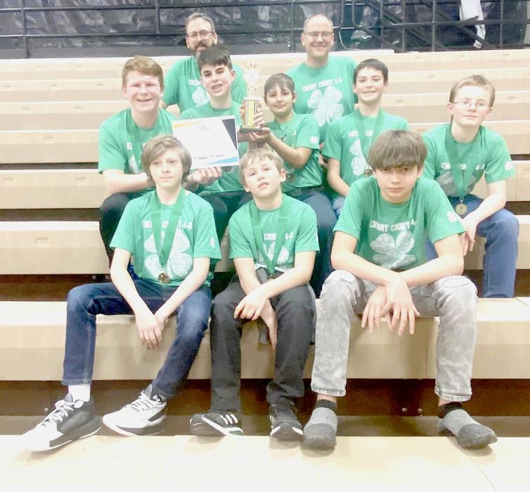 Badger Bots are pictured back row L to R: Coaches James Ward and Andrew Utecht. Middle row L to R: Isaac Utecht, Duncan Mosner, Kaden Garwood, Allen Ward, Cole Boes. Front row L to R: RJ Dean, Tilden Foster, Tyler Harp.