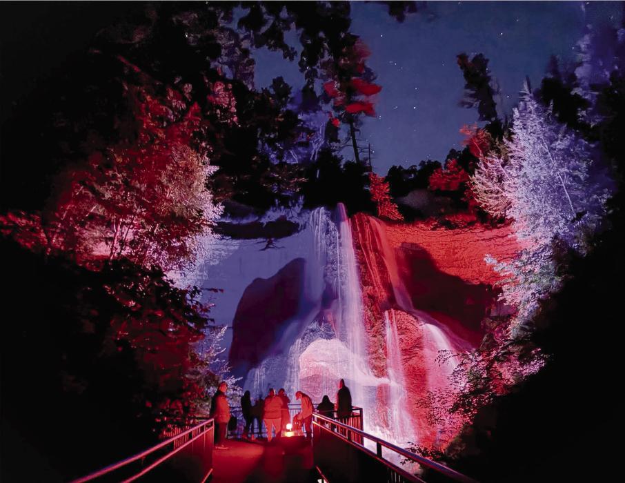 Light Up the Falls event draws record crowds to Smith Falls State Park