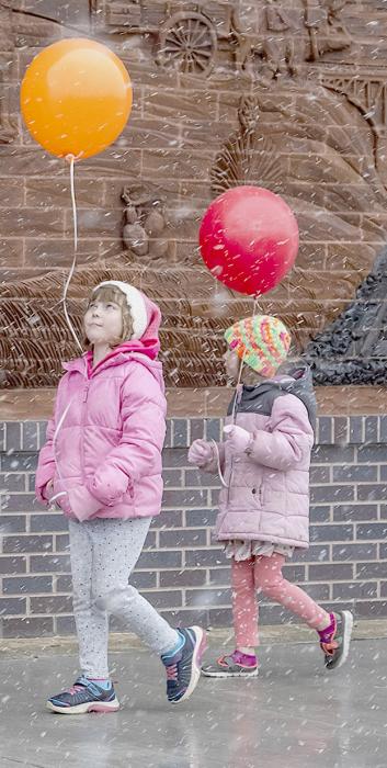 Synchronized balloon walking - because sometimes it really is that simple.